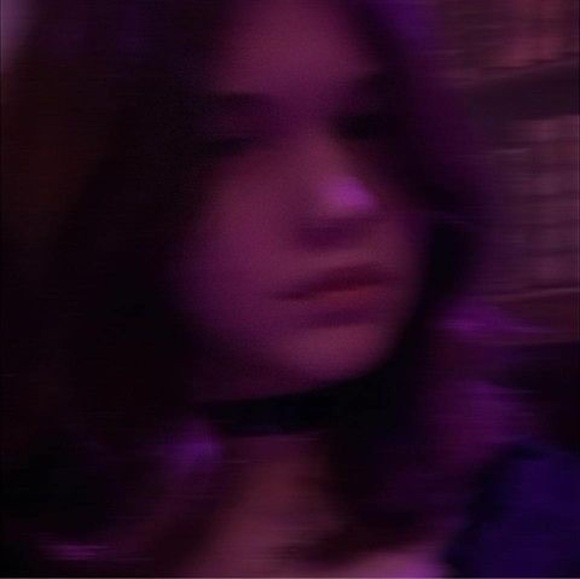 Meet your Posher, Emily - Picture 1 of 1